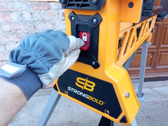 prenosný pracovný zverák Strongbold